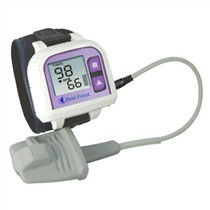 力康 Prince 100g 手腕式脈搏血氧飽和度儀詳解與IT168產品報價